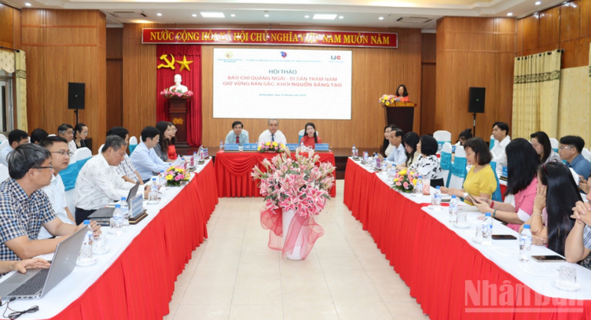 Quang cảnh hội thảo “Báo chí Quảng Ngãi - Di sản trăm năm - Giữ vững bản sắc, khơi nguồn sáng tạo”. Ảnh: Báo Nhân dân