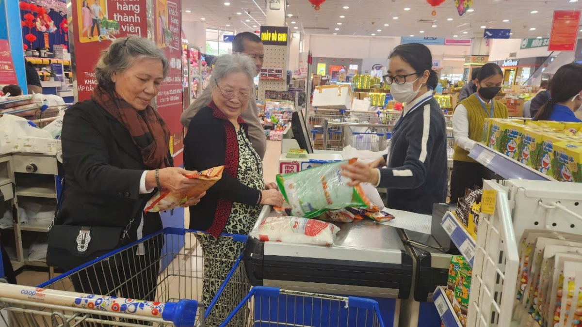 Mâu ngế ki roê tơtrŏng troh tơdrong tâ, inâi klĕm, hâi khế xúa dêi mâu tơmeăm hdrối vâ roê