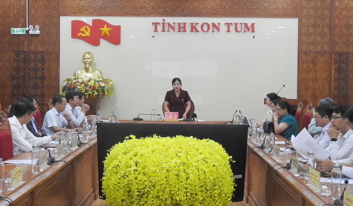 Khua khul git gai tal pơplông abih anih 12 thun 2025 tơring čar Kon Tum lăi pơtong bruă prăp lui pơplông giong laih