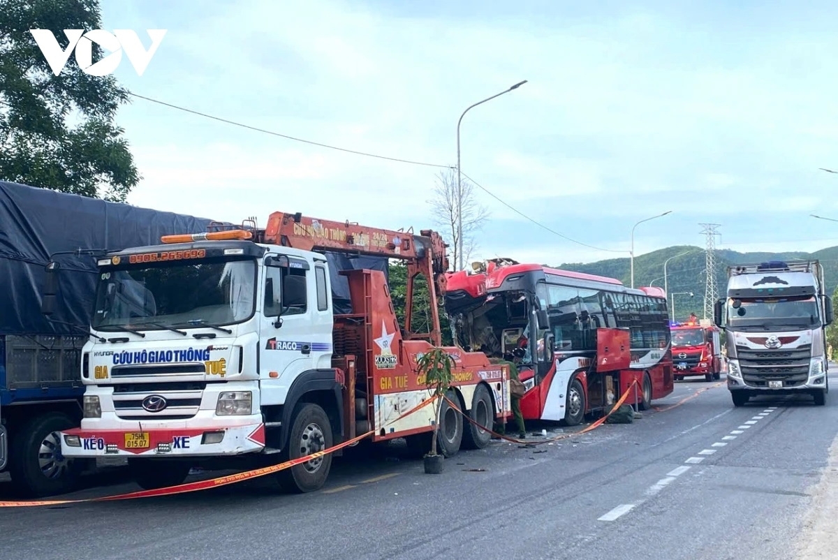 Hiện trường vụ tai nạn khiến 1 người chết, 5 người bị thương