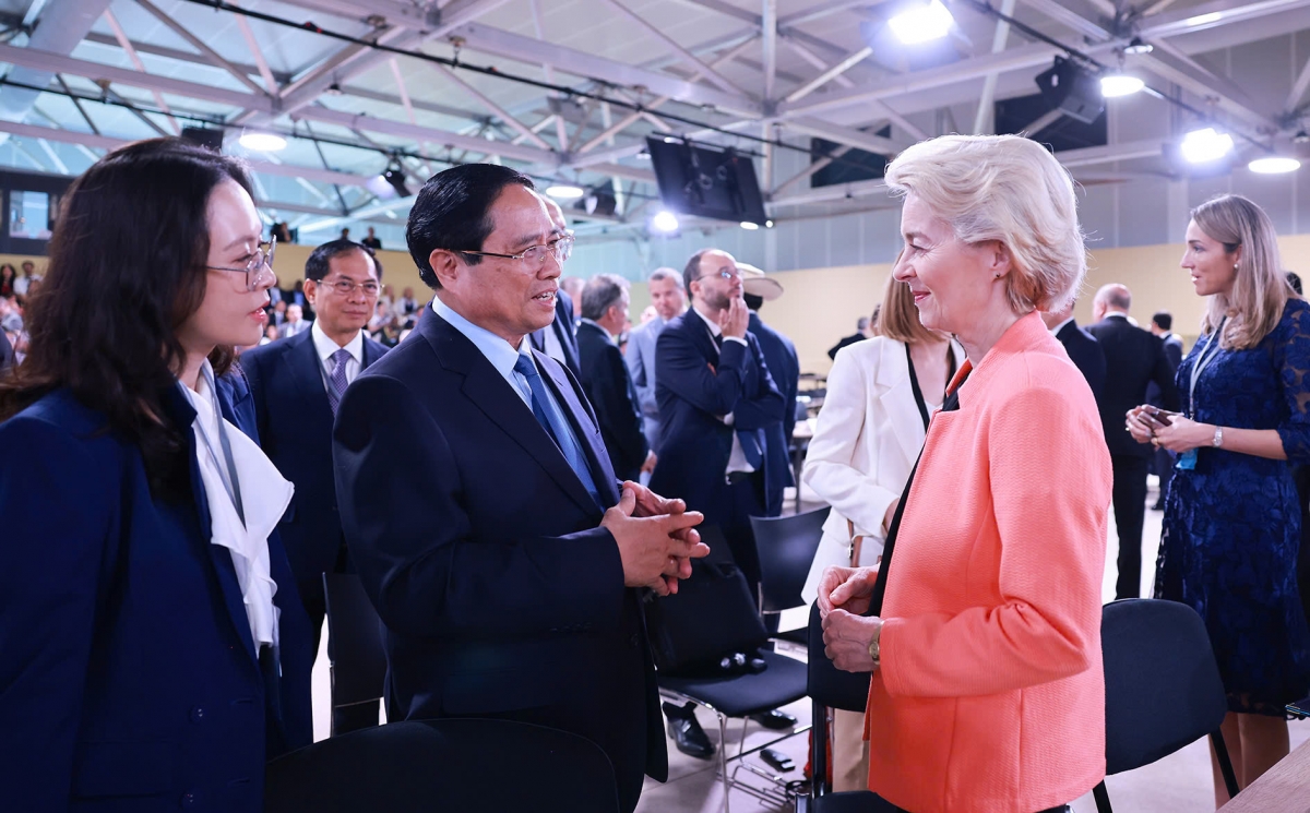 Pôa Phạm Minh Chính, Ngế pro xiâm hnê ngăn Chin phuh trâm Kăn hnê ngăn Vi ƀan châu Ursula von der Leyen