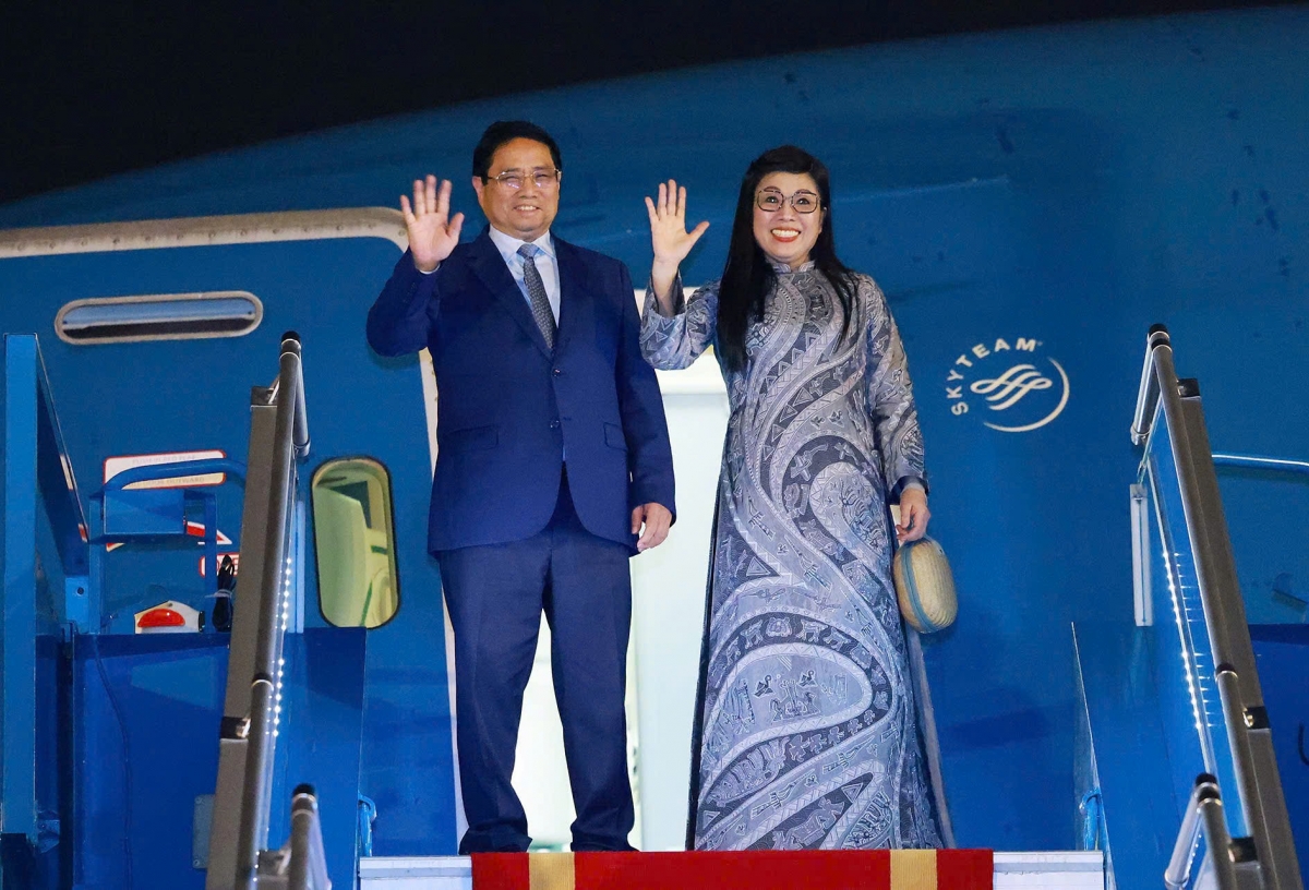 Pôa Phạm Minh Chính, Ngế pro xiâm hnê ngăn Chin phuh