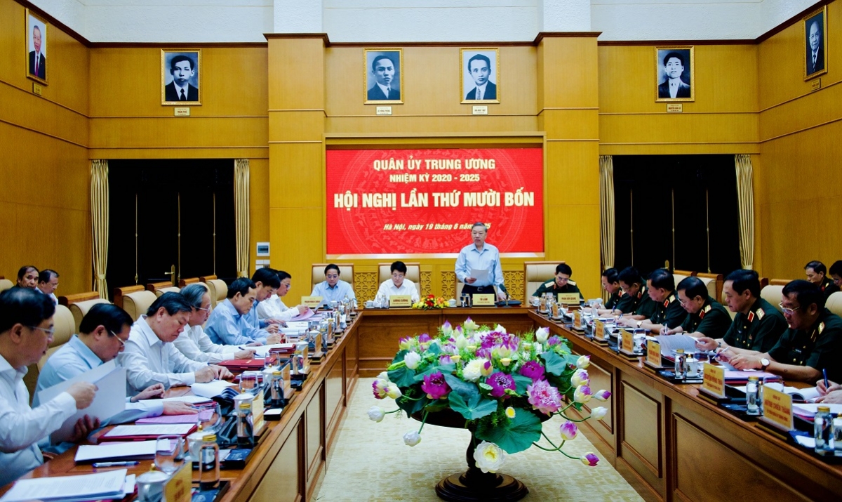 
 Tổng Ƀí thư ồng Tô Lâm đơs tàm pơrjum