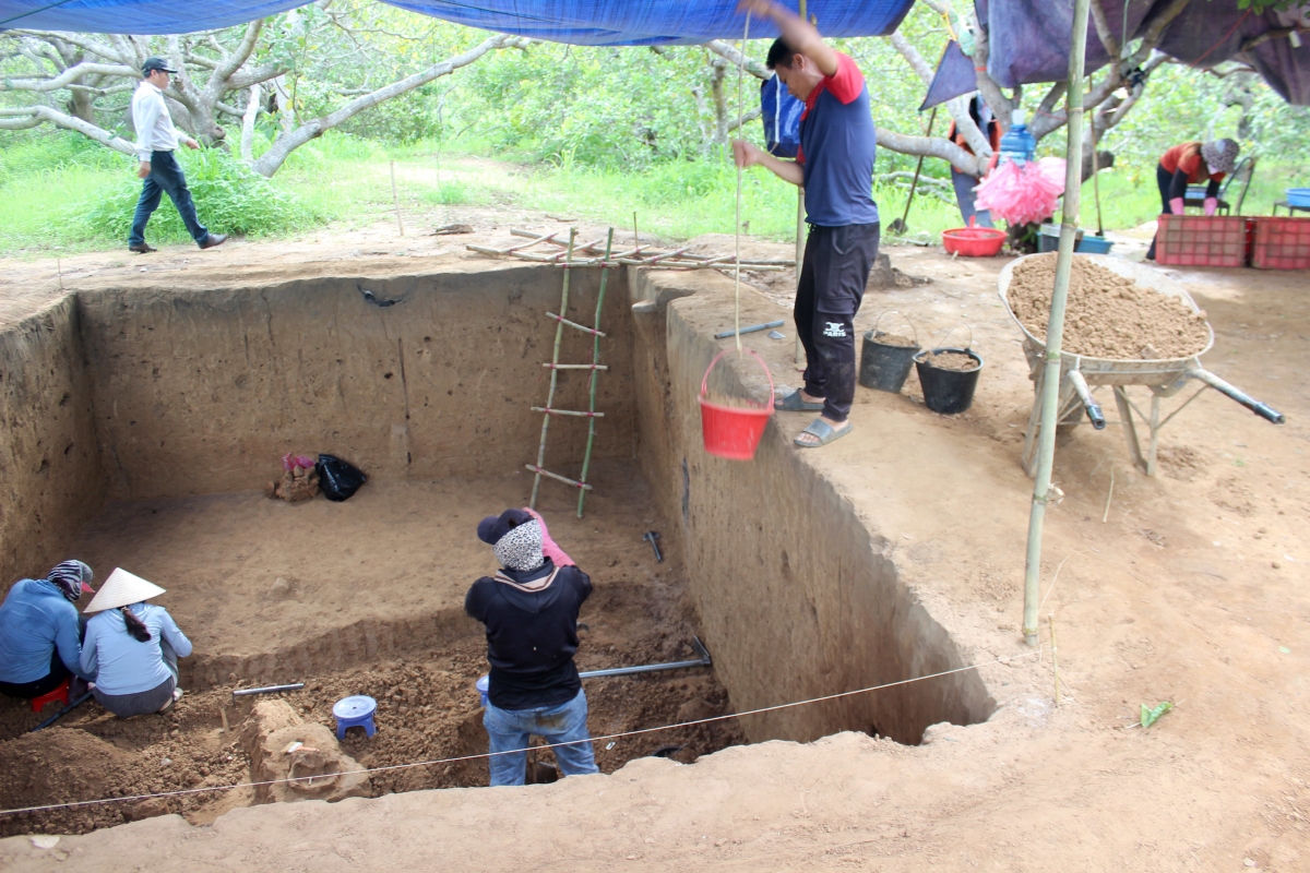 Ƀing mơnuih kơhnăk gru đưm kret kruai dŏ hơduah ĕp kông ngăn đưm đă ƀơi hang Ia Hleo-să Ea Rok