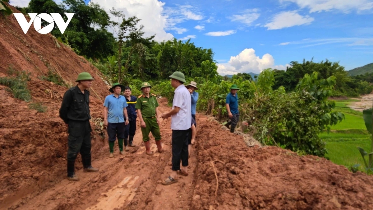 Lãnh đạo tỉnh Sơn La đã thành lập nhiều tổ công tác đi kiểm tra, chỉ đạo công tác khắc phục hậu quả mưa lũ ở các địa phương