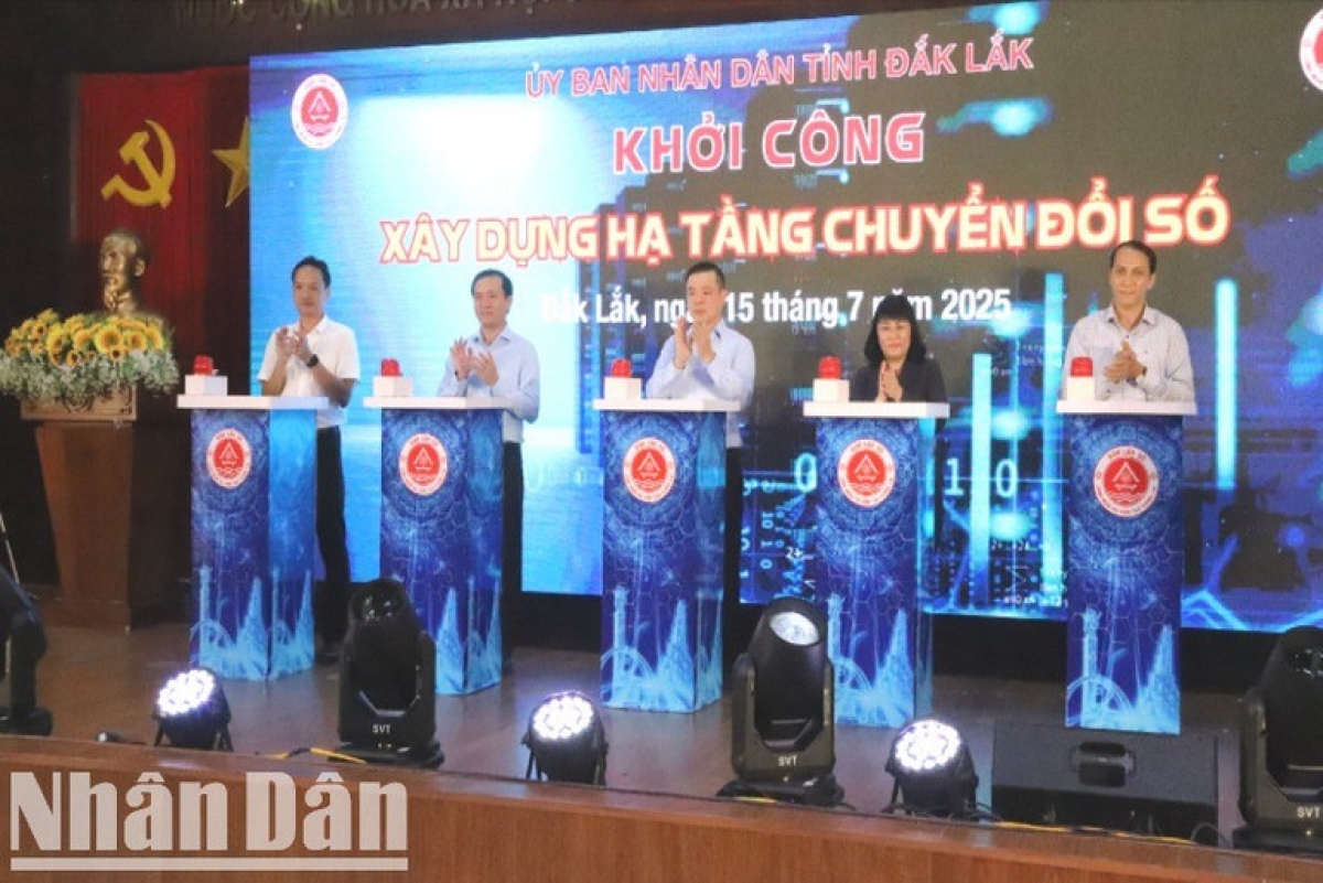 Dom urang dang akaok pa-um nut peih bruk ngak danak dak.