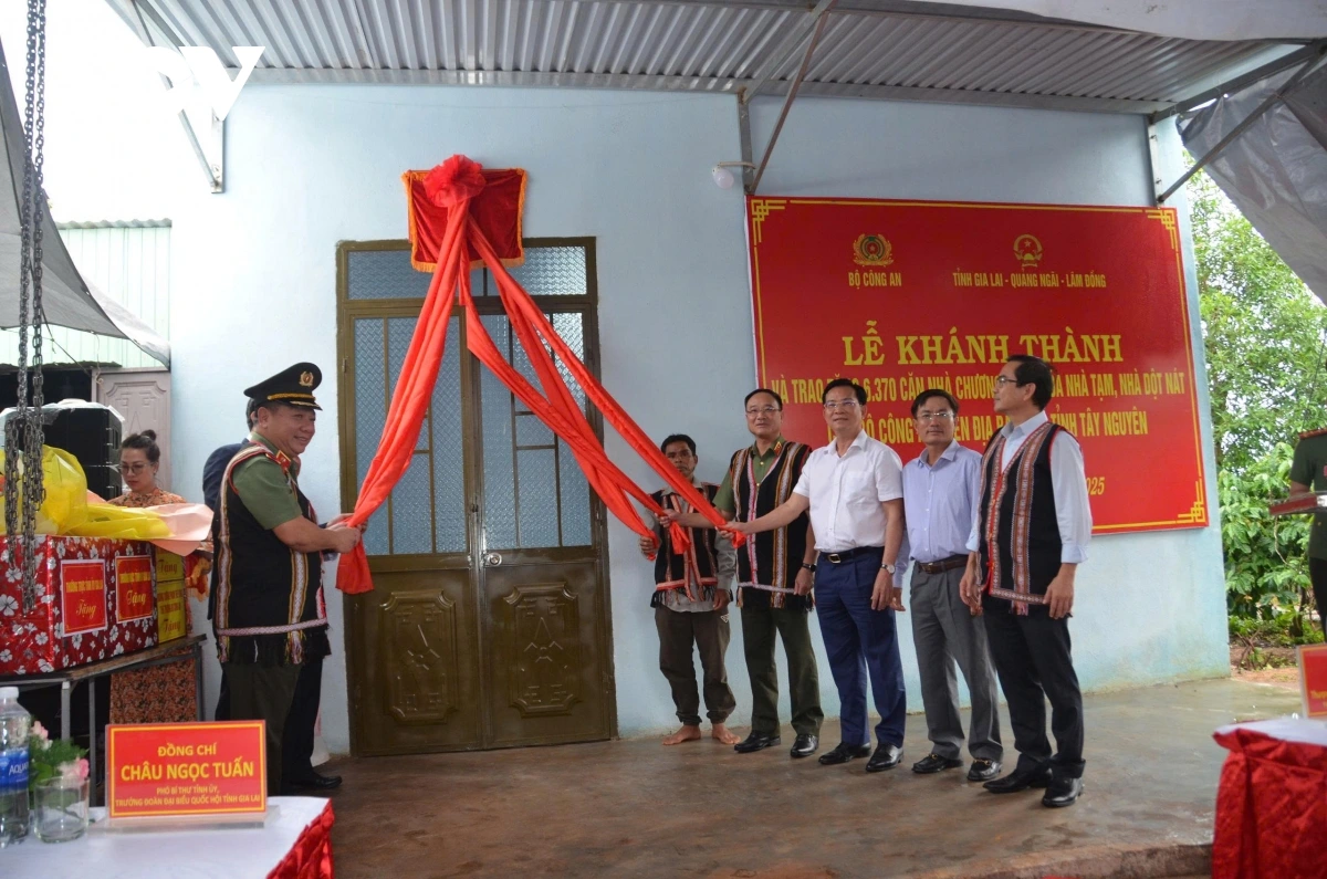 Lambaok Mentri Kong an saong rahra oeih raya tok mek sang bahrau
