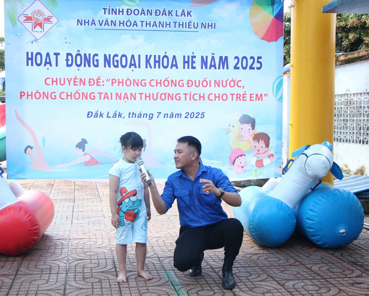 -Phung hđeh dưi hriăm hŏng dŭm hdră hơ̆k mơak.