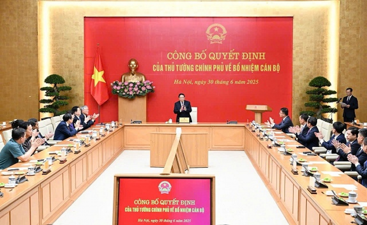 Pôa Phạm Minh Chính, Ngế pro xiâm hnê ngăn tơnêi têa pơcháu pơkâ