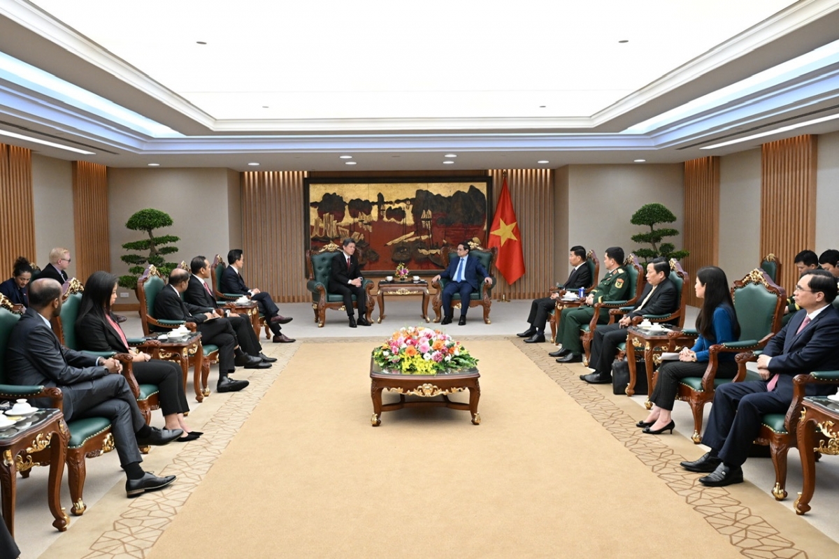 
Thủ tướng Phạm Minh Chính sơng Phó Tổng Thư ký Đảng Bơ̆ jang kơ Kon pơlei