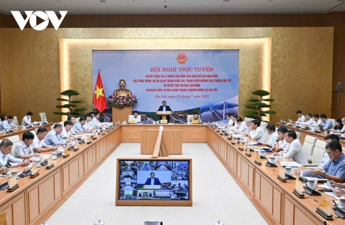 Khua dêh čar ơi Phạm Minh Chính