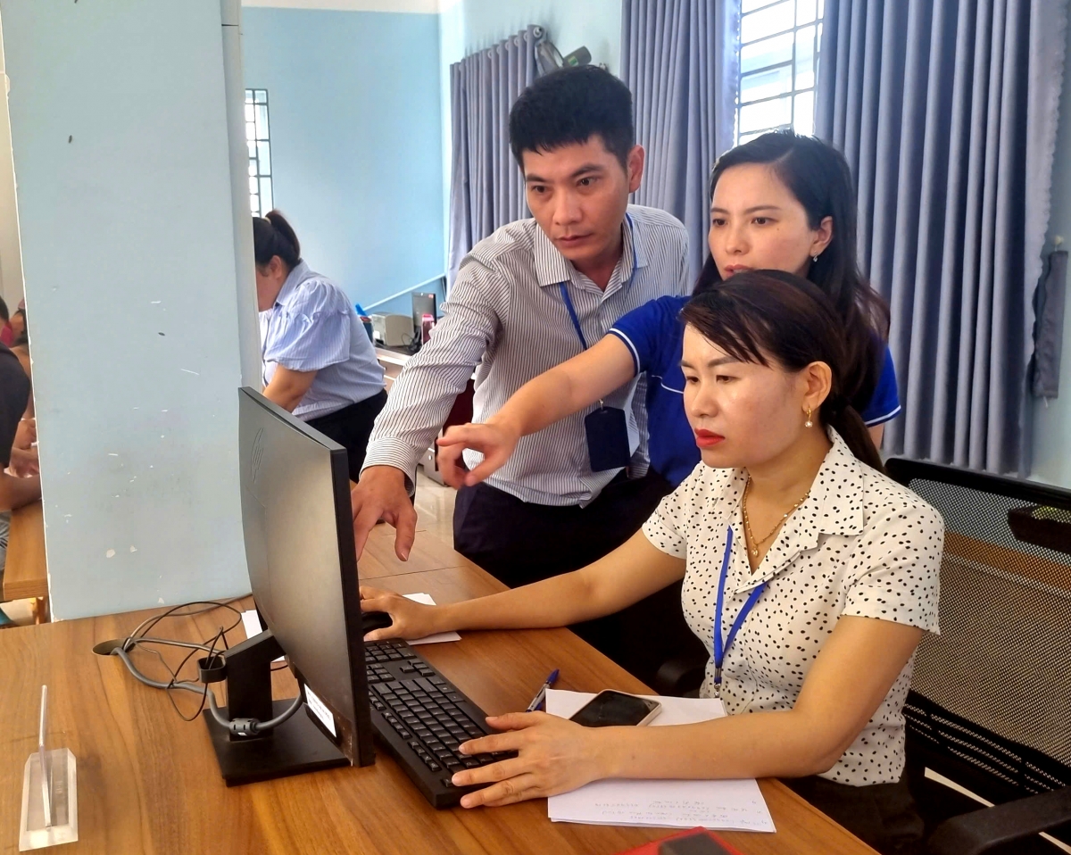 Mơnuih mă bruă măi mok djru mơnuih apăn bruă, mơnuih mă bruă ƀơi Anom mă bruă čar gah mă yua hơdôm anăn amăng măi kompiuter