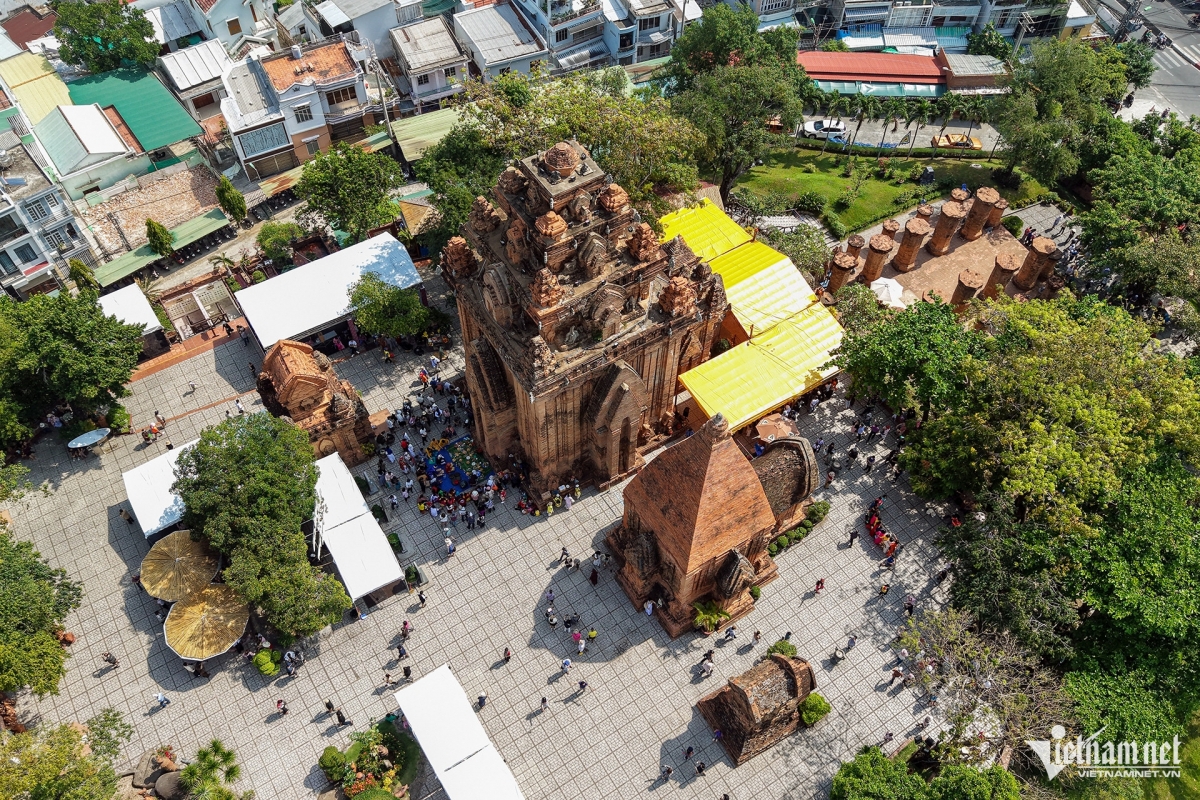 Bimong Po Ine Negar di angaok maong trun