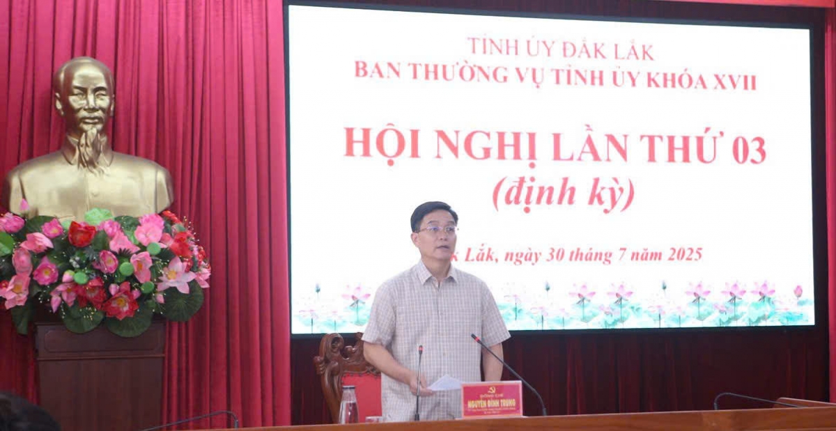 
Bí thư Đảng dêh char Đắk Lắk Nguyễn Đình Trung pơma pơgơ̆r