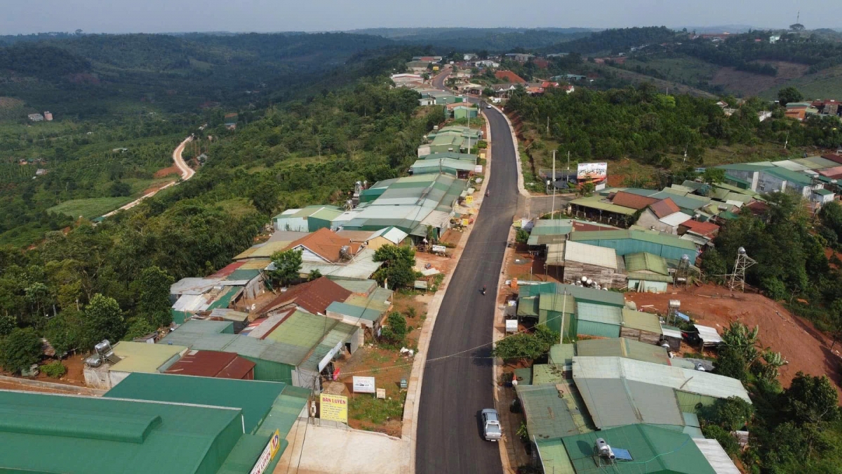 
Ală priă jền bơcri priă lơh neh lơh tam gơl kwơ màng phan bơna bơt bơtàu tàm ală sàh tiah sar lơgar ngài, tiah làng bol jơi bơtiàn dồ ết nă cau tàm càr Dăk Nông (yau)