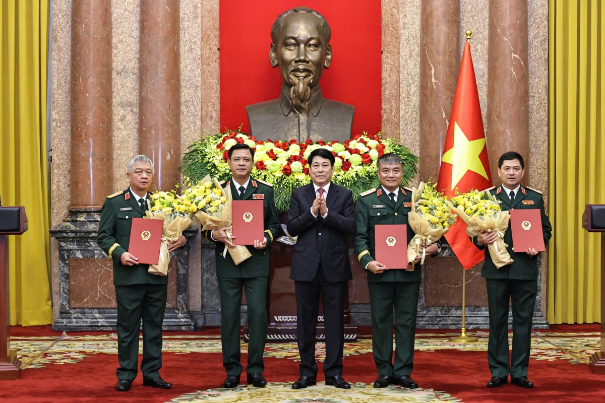 Củ tịc lơgar ồng Lương Cường jào Jơnau lơh nền tơnguh groăt Đại tướng mờ Thượng tướng