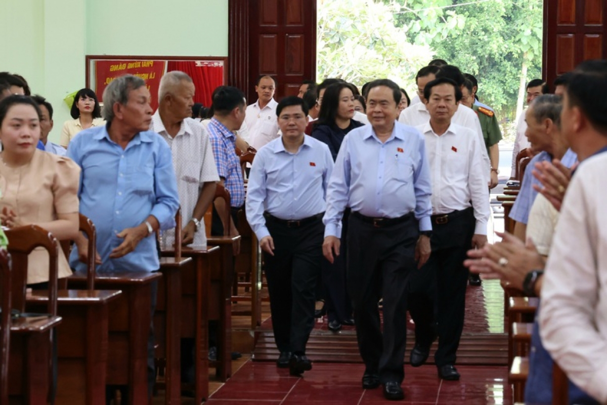  Củ tịc Quôk hội ồng Trận Thanh Mẫn tìp mat mờ cau tĕ khà ƀòn dờng Cần Thơ