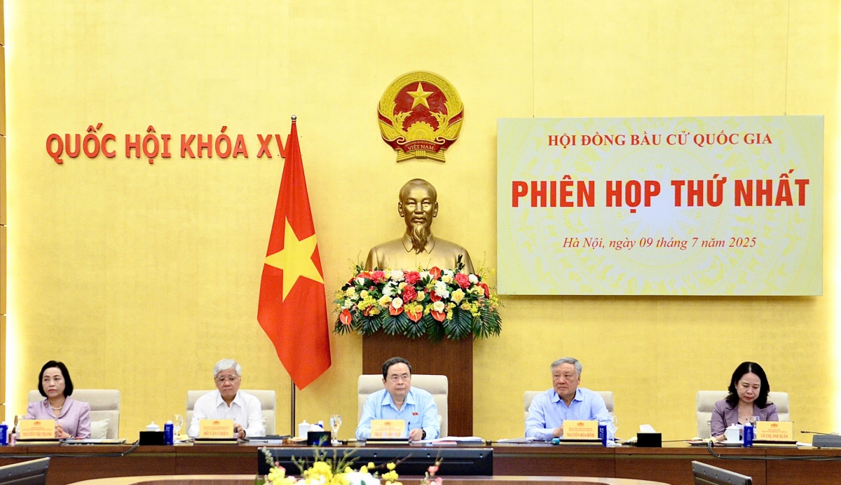 Khua git gai pơ ala mơnuih ƀôn sang dêh čar ơi Trần Thanh Mẫn git gai mông jơnum