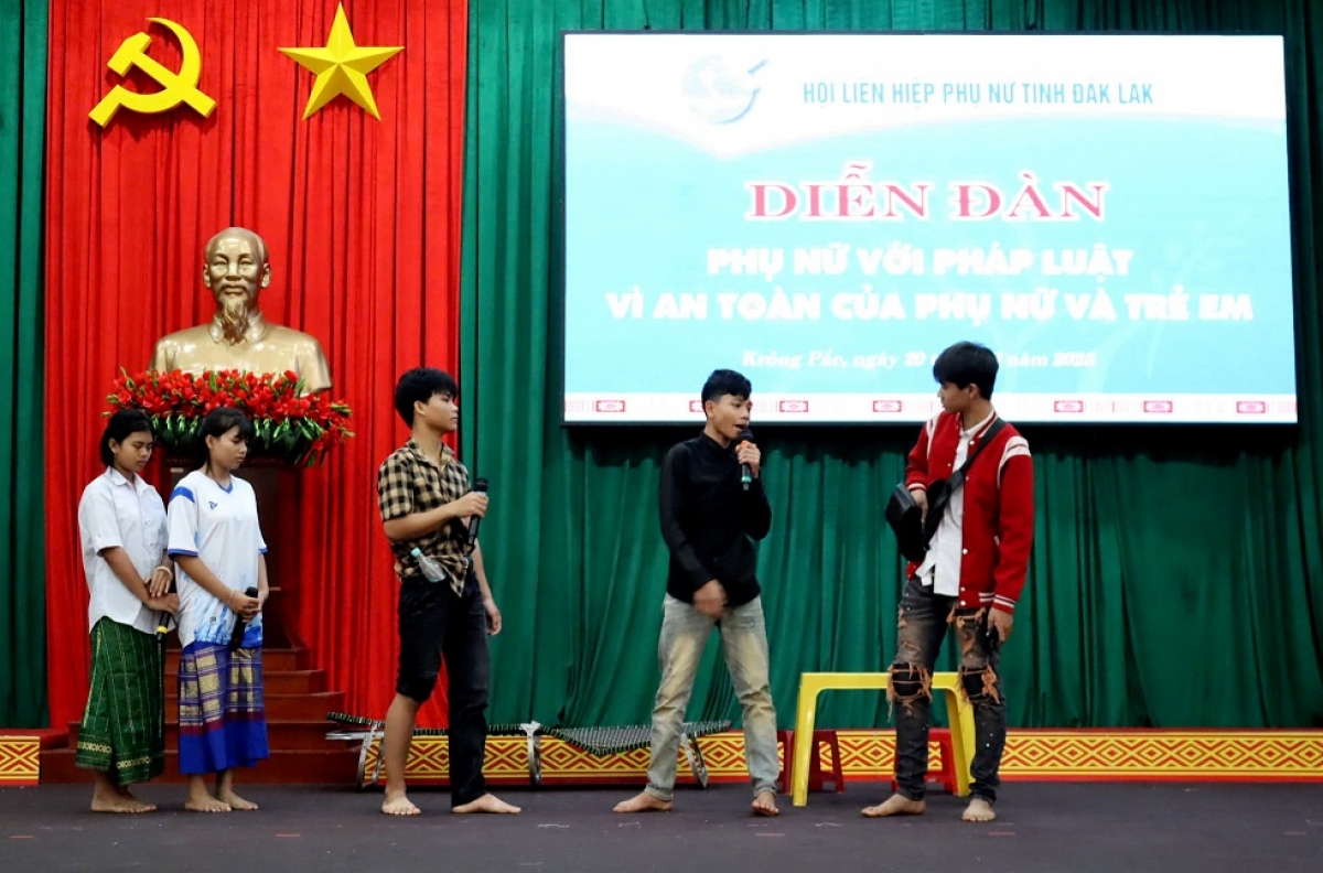 Hơmâo lu hơdră pơtô pơblang tơlơi phiăn bơkơnar đah kơmơi đah rơkơi ƀơi kual mơnuih ƀôn sang djuai ƀiă Dak Lăk