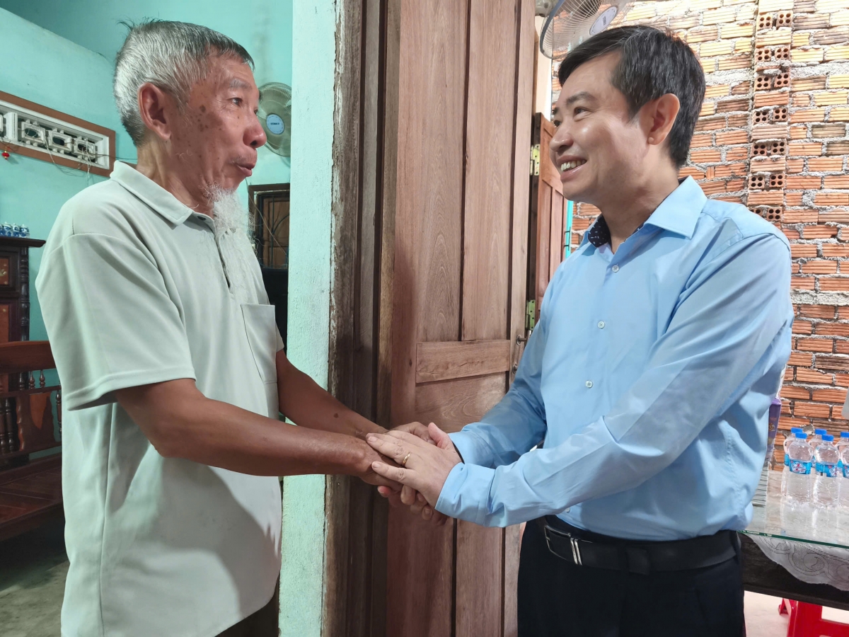 Tạ Anh Tuấn, Khua bruă sang čư̆ êa čar Dak Lak nao čuă, mđĭ ai kahan êa Nguyễn Huy Nuôi 