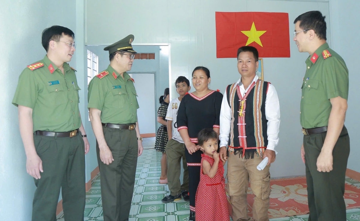 Kruanh Công an n’gor Đắk Lắk an jay an du rnăk rnoi mpôl đêt ta n’gor Đắk Lắk
 