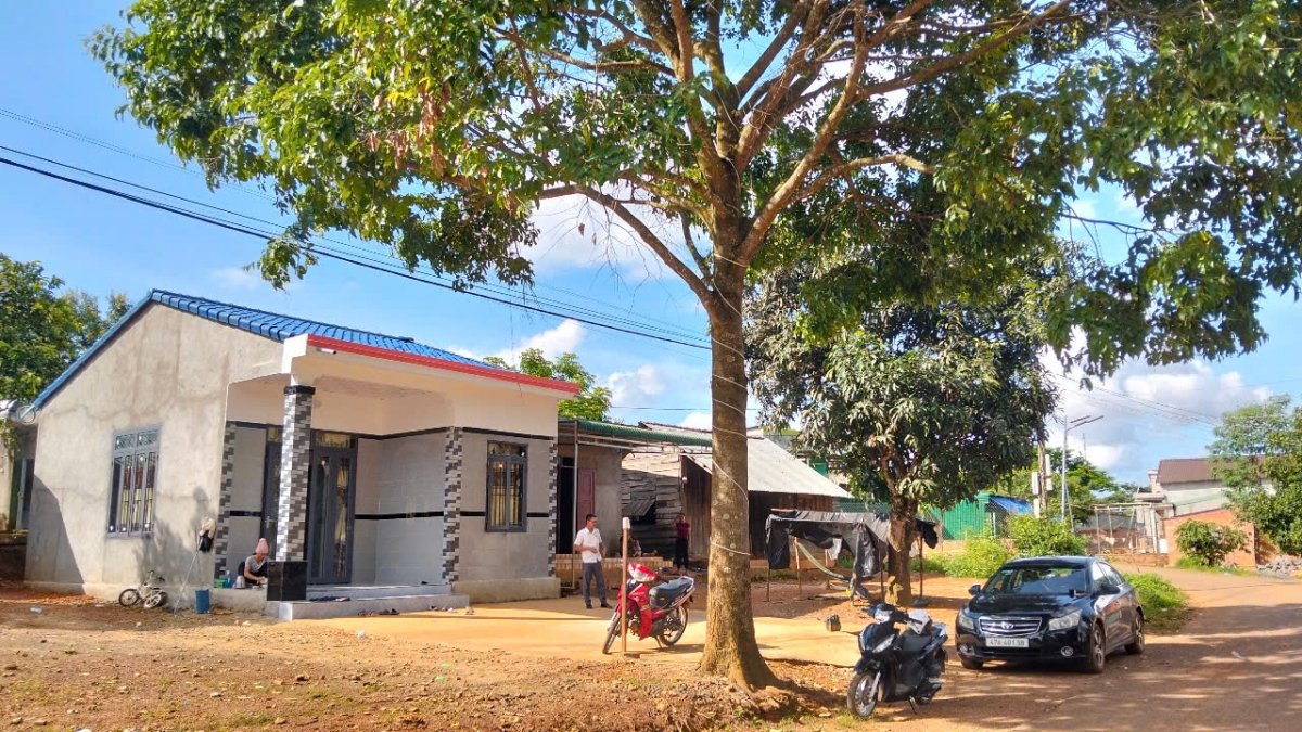 
Hnam linh so Y Choi đei pơm tơ̆ hơla yơ̆p ‘kong