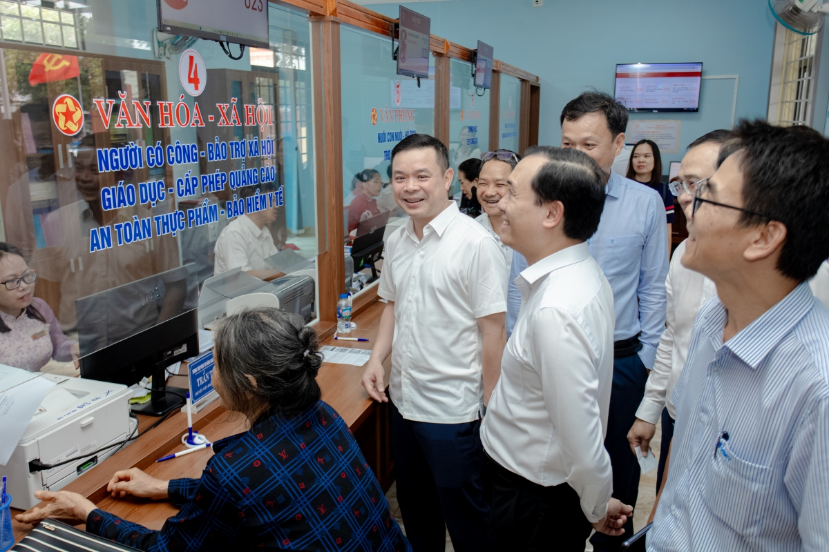 Pôa Đỗ Hữu Huy, phŏ kăn pơkuâ ngăn Đảng Dak Lak lăm ngăn tơdroăng ứng dụng tuăn ngoâ rơkê kuăn mơngế pro tung chêh pro mơéa a bêng Tân Lập