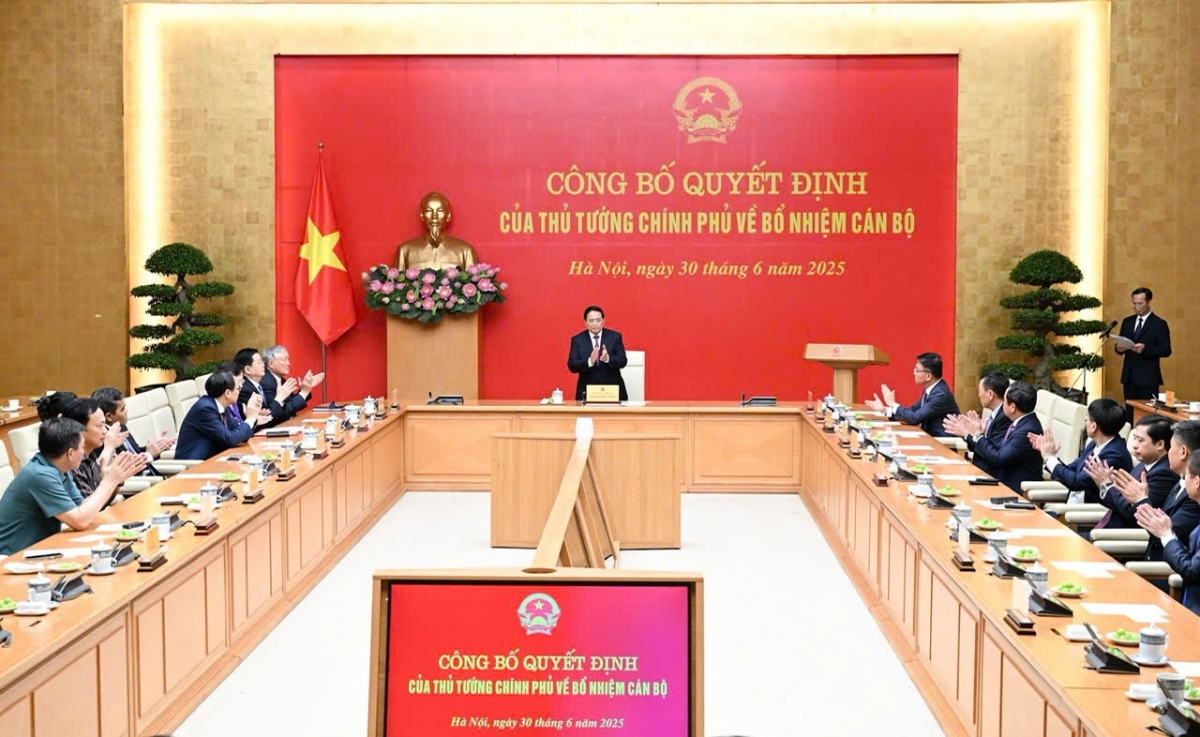 Khua dêh čar ơi Phạm Minh Chính brơi hră pơsit ngă khua