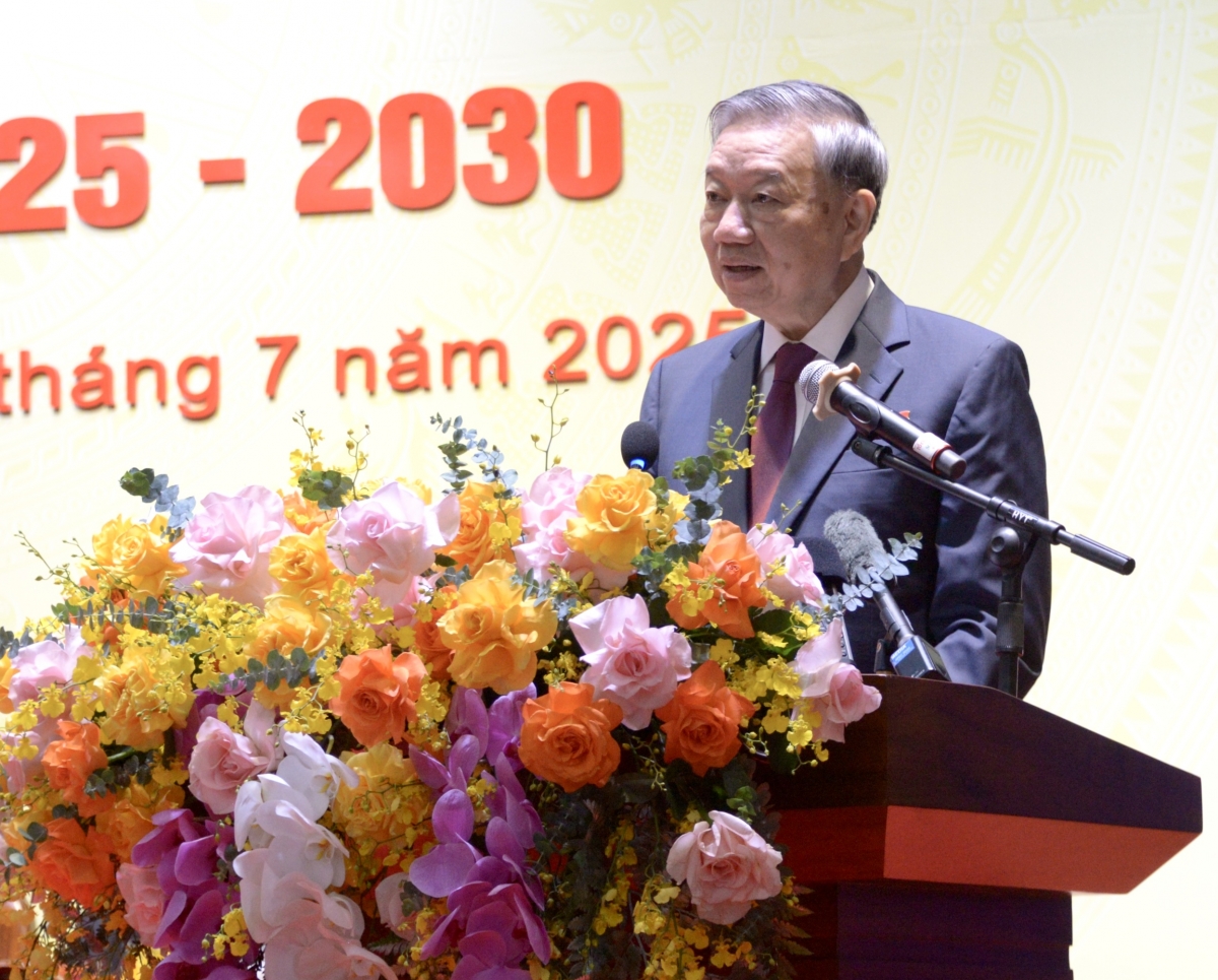  Tổng Ƀí thư ồng Tô Lâm đơs tàm Pơrjum dờng Đảng ƀộ sàh Nghĩa Trụ, càr Hưng Yên