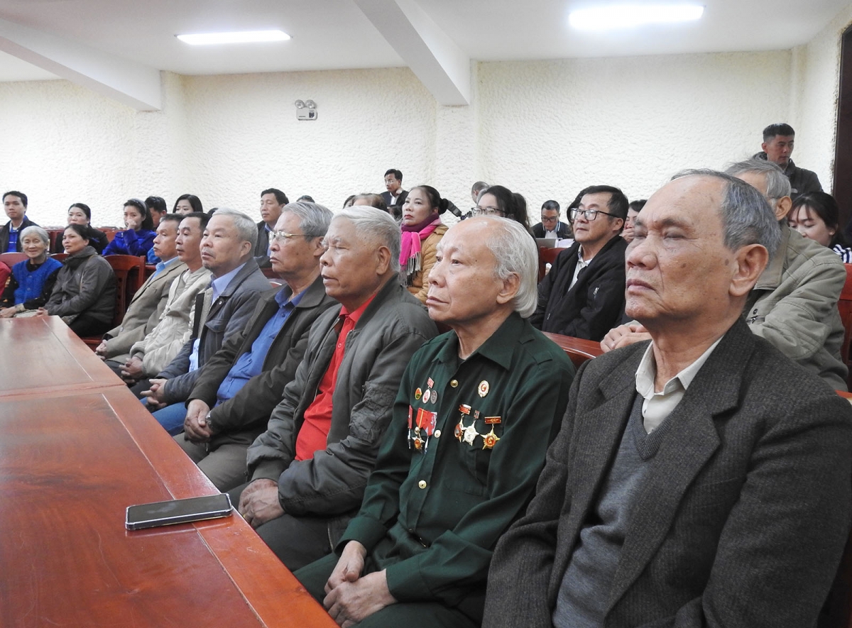 Cau ling yau Dà Làc tus bal tìp mat di tơngkah Ngai cau ling sồt să – Cau chơt màng (27/7)