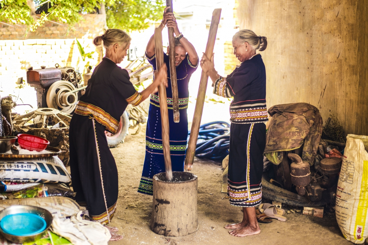Vâi kơdrâi Rơteăng pê phái pro tơpoăng
