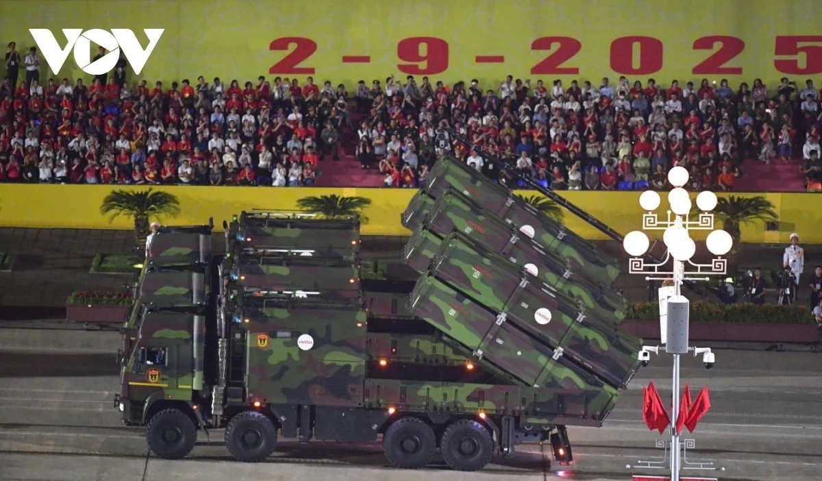 Tổ hợp tên lửa Trường Sơn - một trong những vũ khí hiện đại do Tập đoàn Viettel tự chủ toàn phần từ khâu nghiên cứu và phát triển hoàn toàn bởi đội ngũ kỹ sư Viettel tại Việt Nam. 