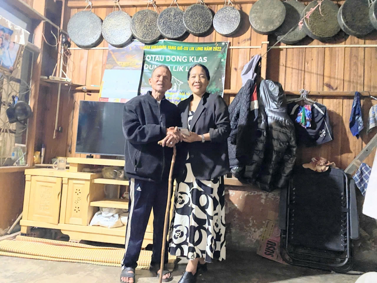 Mơnuih kơhnăk gru đưm ơi Kasă Hasang hăng pô čih Lơmu K'Yến