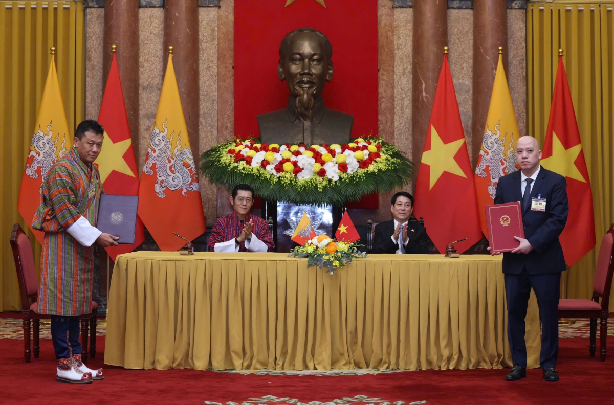 Khua mir sir ơi Lương Cường hăng ơi pơtao Bhutan dŏ lăng mông kĭ pơkôl ngă hrŏm kơplah wah dua bơnah