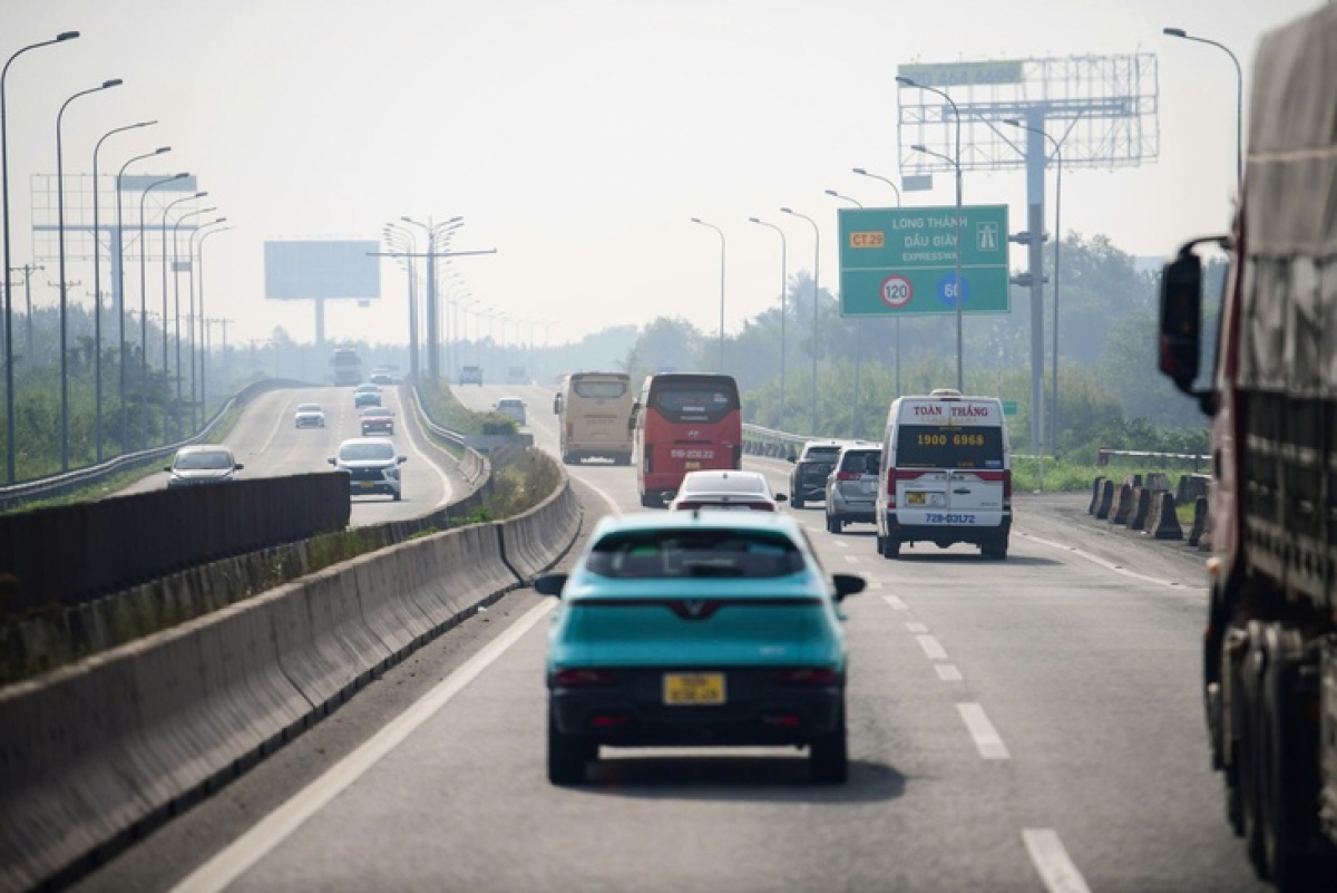 Sap pagap padang ngak praong jalan peih drah samar Ban raya HCM - Long Thanh