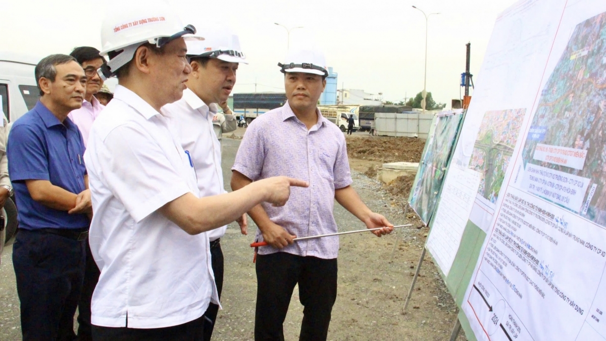 Phŏ Ngế pro xiâm hnê ngăn tơnêi têa a rôh lăm ngăn