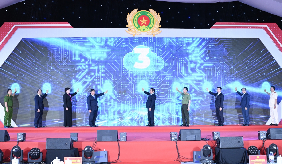 Thủ tướng Cíñ phủ ồng Phạm Minh Chính bal mờ đơng lam ală ƀộ, gah liêp ai ngui Anih tờm jơnau yal tơnggĭt dà lơgar sồ 01