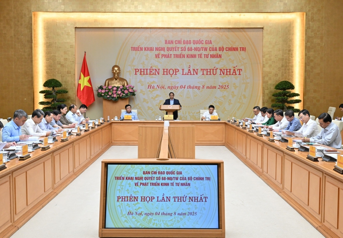 Thủ tướng Phạm Minh Chính pơgơ̆r ‘măng hop akŏm