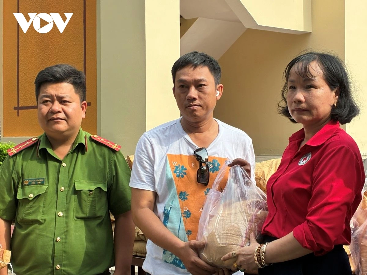 Rahra mai jao ndap dhaong, kaya patuh hu lain hidiah