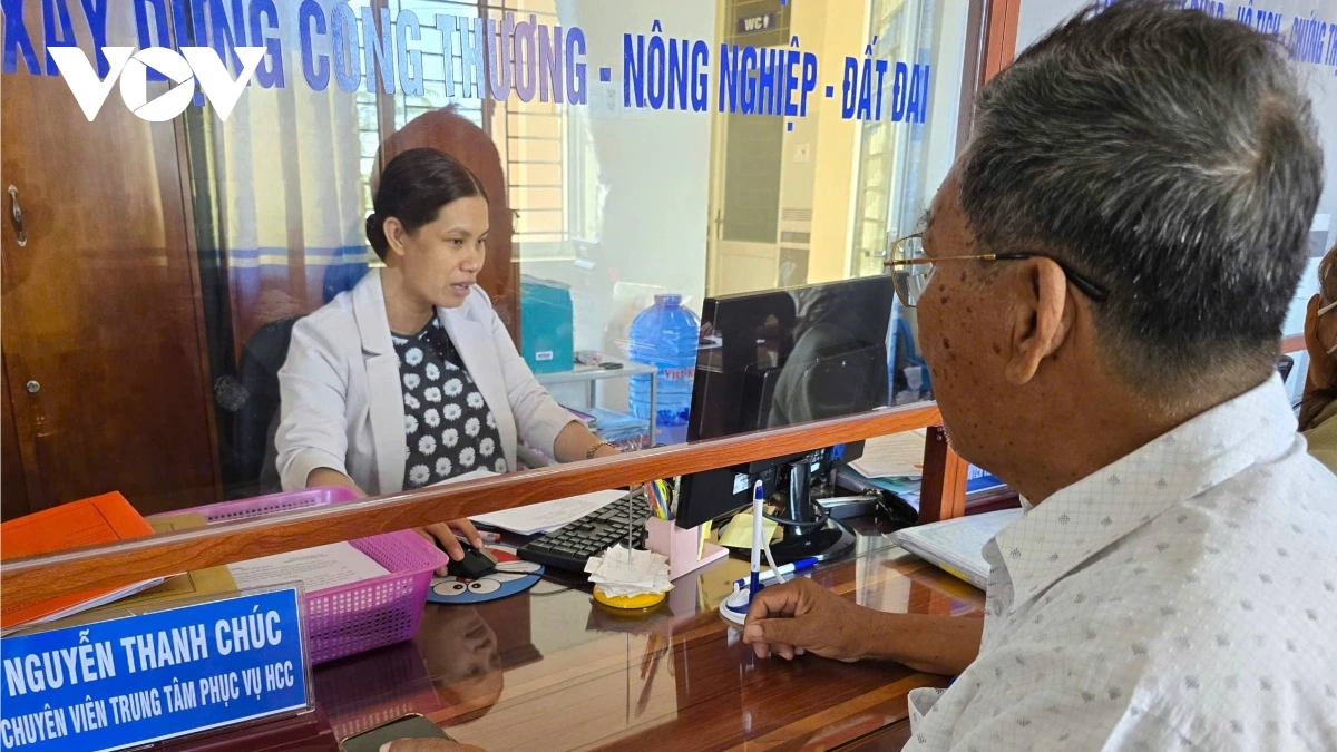 Rahra ngak harak gar karja di Pasak duh bruk Karja xa Thanh Tùng