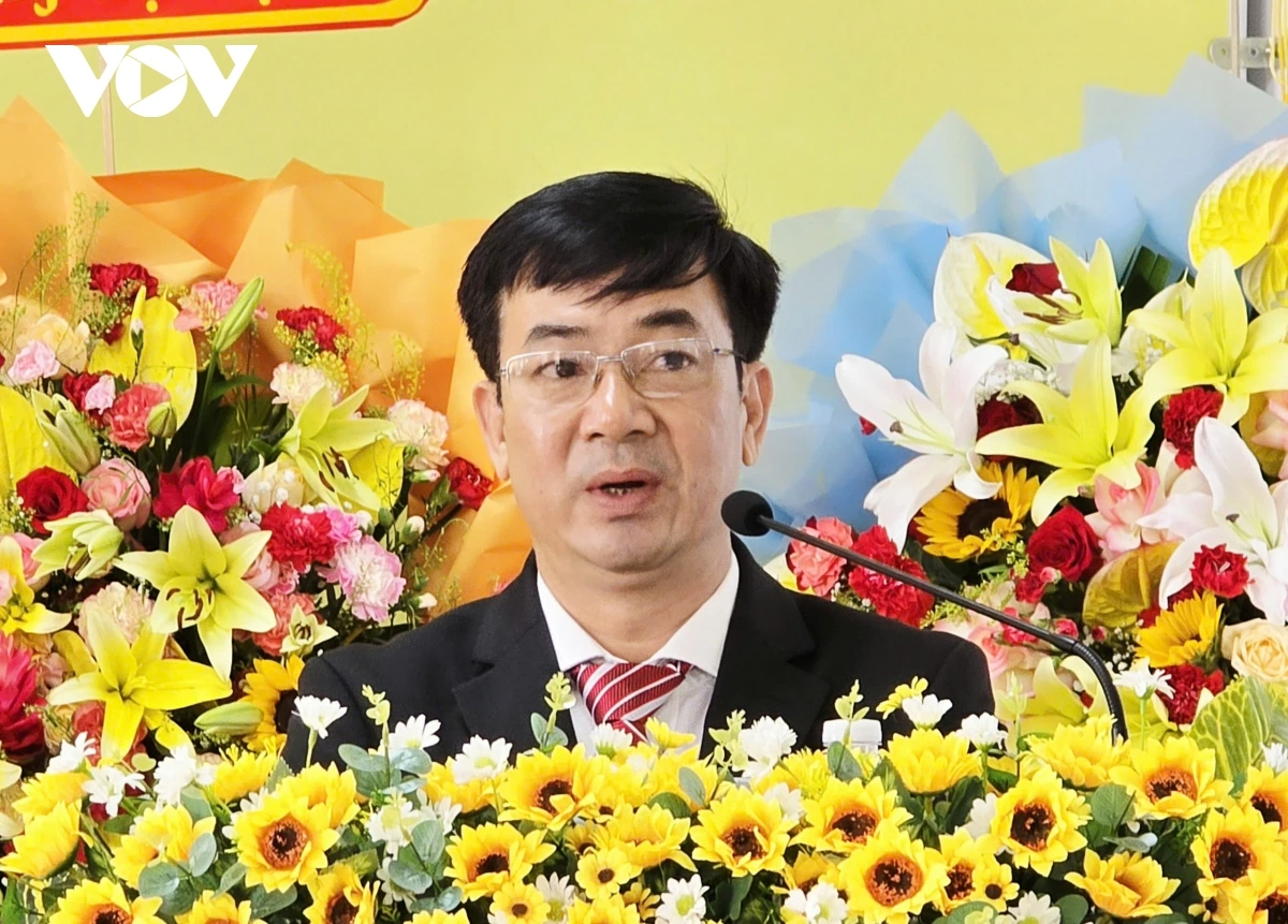 Ong Trần Văn Trung, Bi thu Ndang bo xa Hòa Thành brei thau, salih lek taka so lac sa dalam dom bruk ngak pasak di tukvak ini