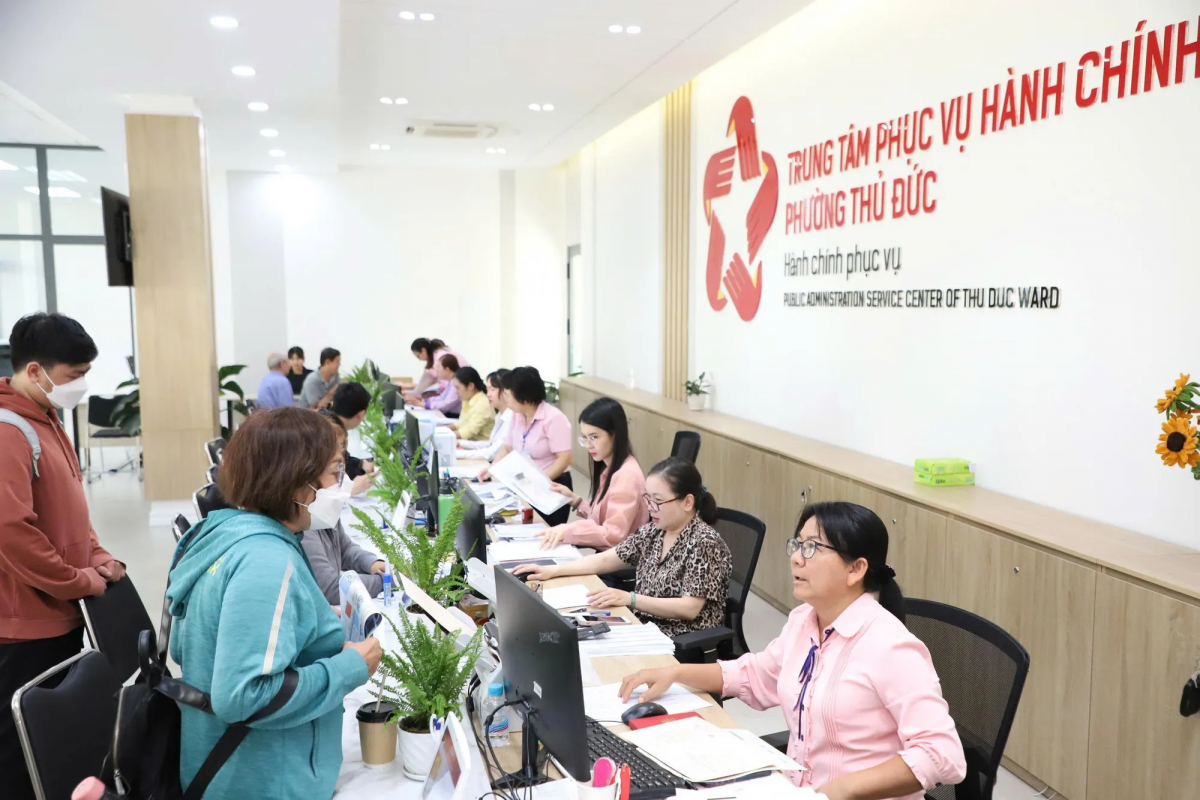 Rahra mai ngak harak gar karja di Pasak Duh bruk karja di phuong Thủ Đức