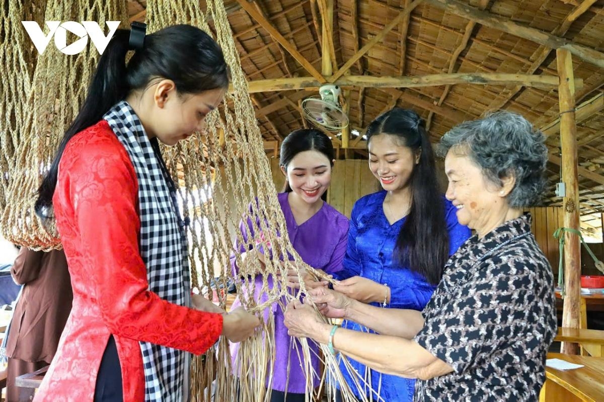 Tuai sirah rivang ma-in di Can Tho