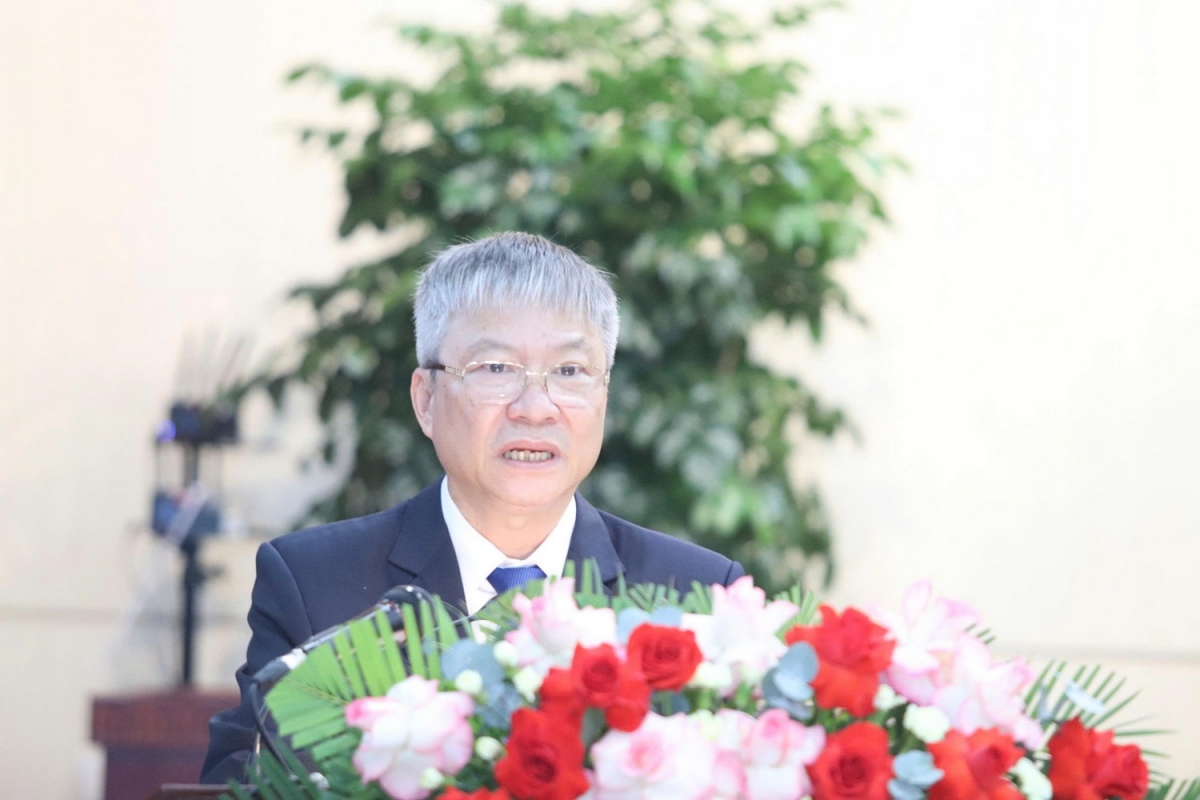 Ông Nguyễn Đức Dũng, Chủ tịch HĐND thành phố Đà Nẵng phát biểu tại kỳ họp