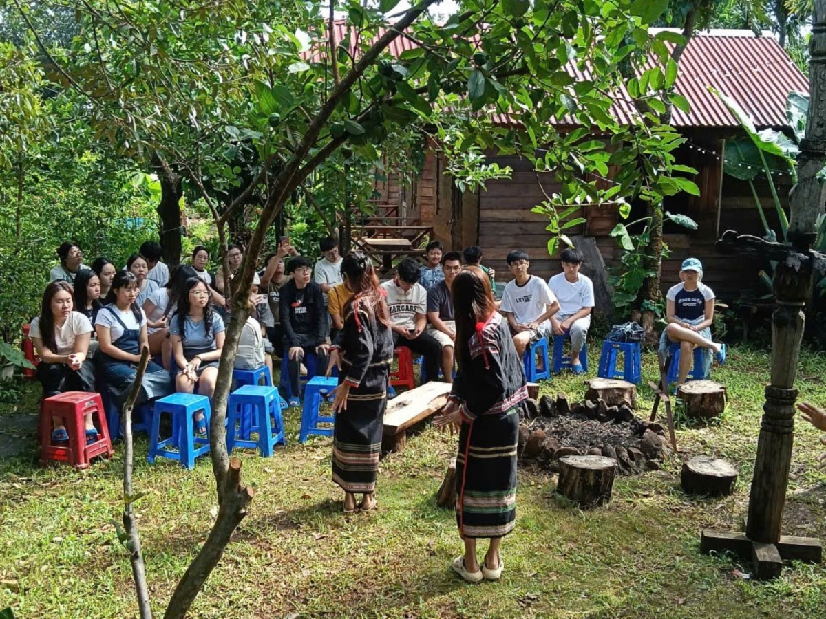 Đắk Lắk uănh khlay hun hao pâl nđaih nsum mpôl ta ăp ƀon lan rnoi mpôl đêt
 