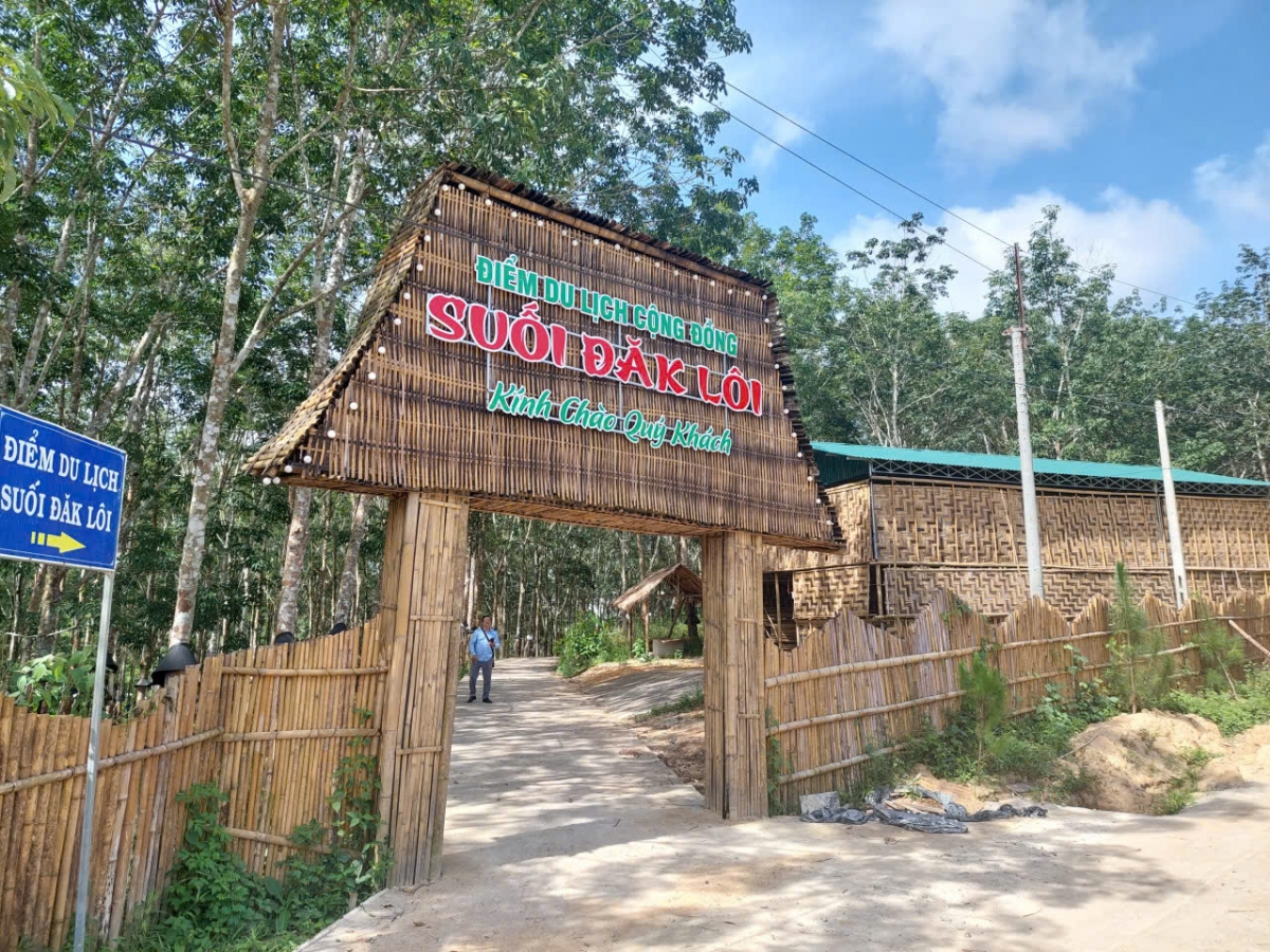 
Mpồng mut tàm tiah lòt nhơl mpồl bơtiàn dà croh Đăk Lôi, ƀòn Kon Jong, sàh Ngọc Réo