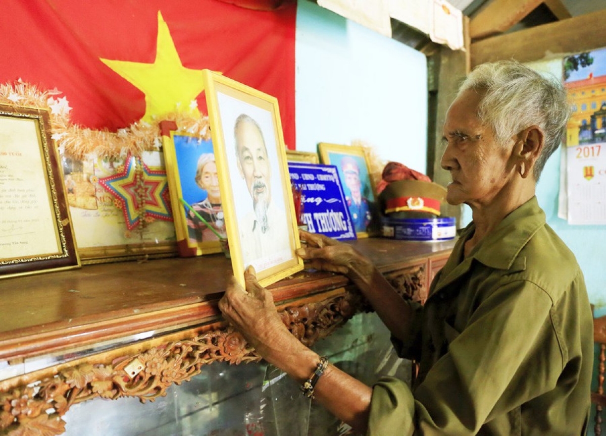 
Rùp ai bơh tàm internet