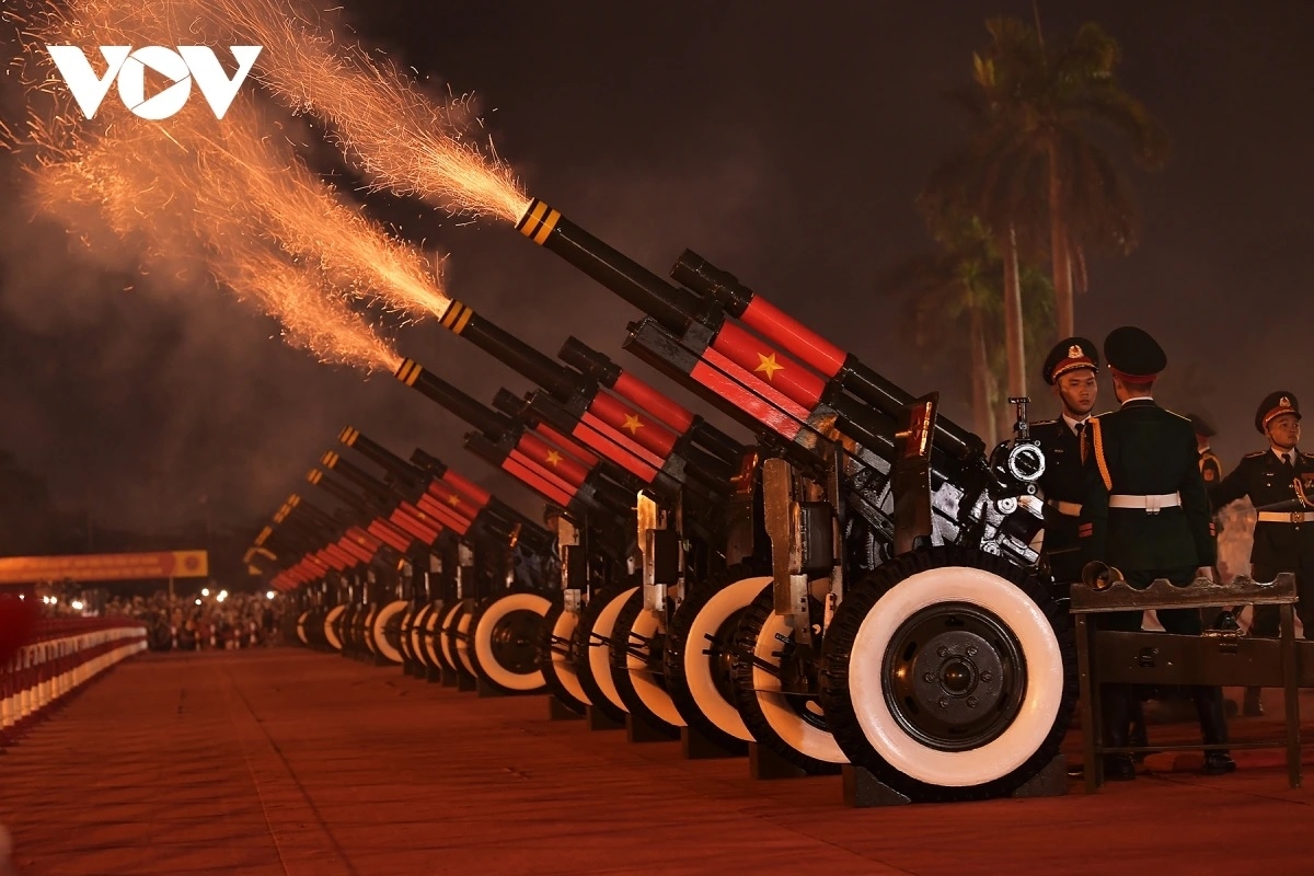 Tơdroăng tơkŭm pĕng mlŏi a rôh leh