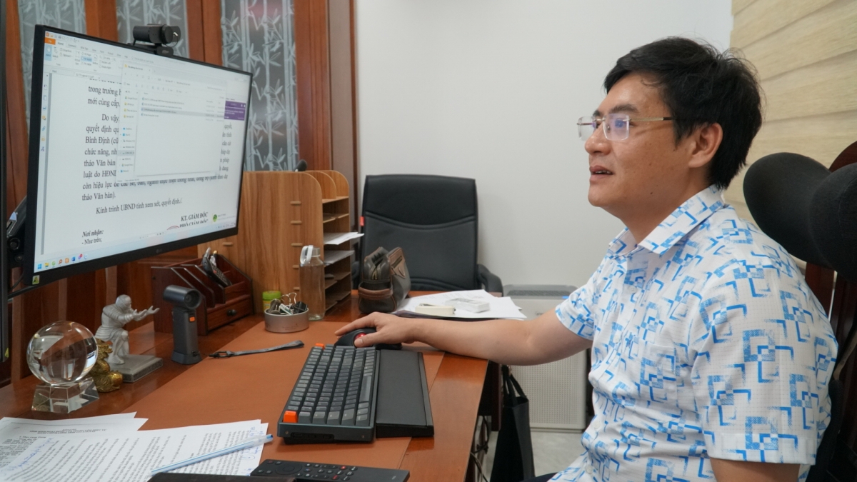 -Lê Dũng Linh Khua adŭ bruă mđĭ mlih lehanăn ksiêm dlăng klei ngă hră mơar čar Gia Lai, ksiêm dlăng anôk bruă ngă hră maơr dŭm boh ƀuôn hgŭm