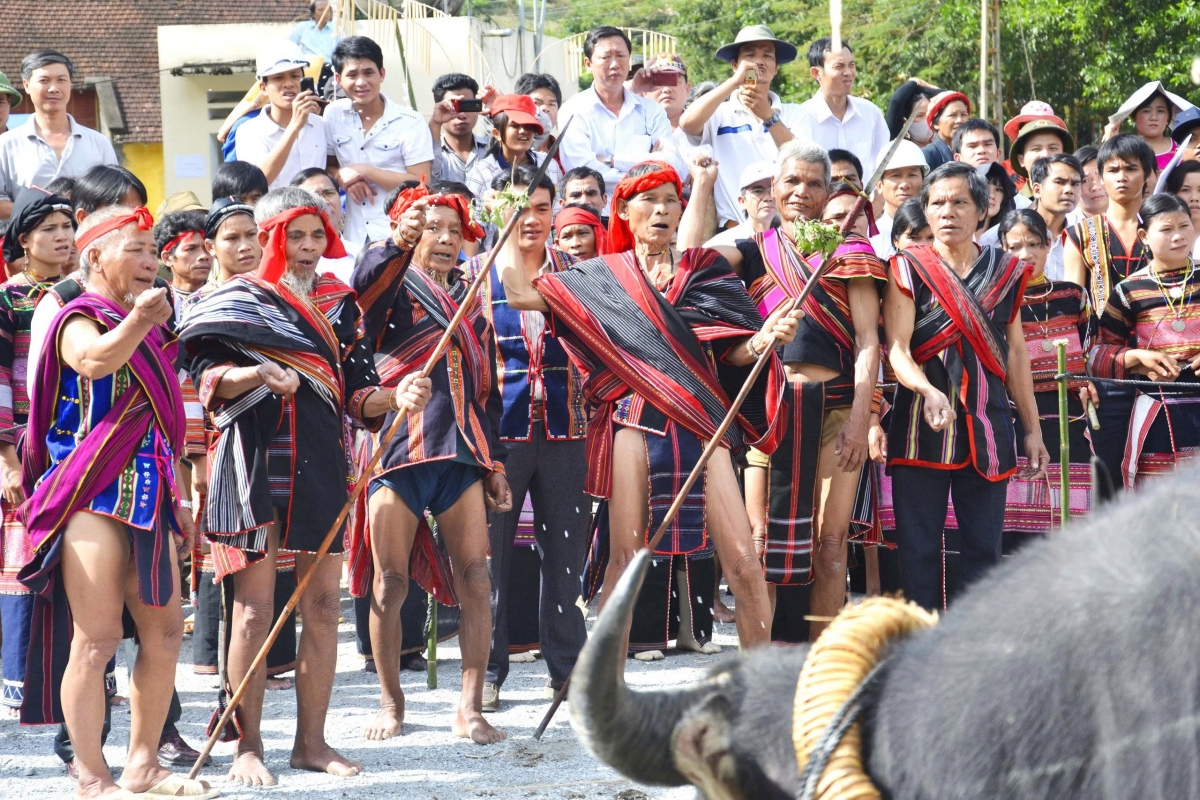 
Ƀư brah rhơn lơh dăng
 